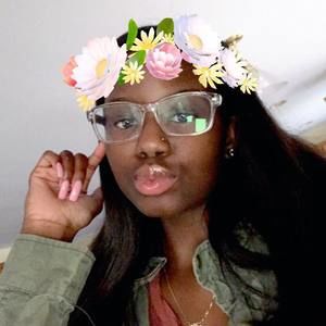 Meet your Posher, Mikayla